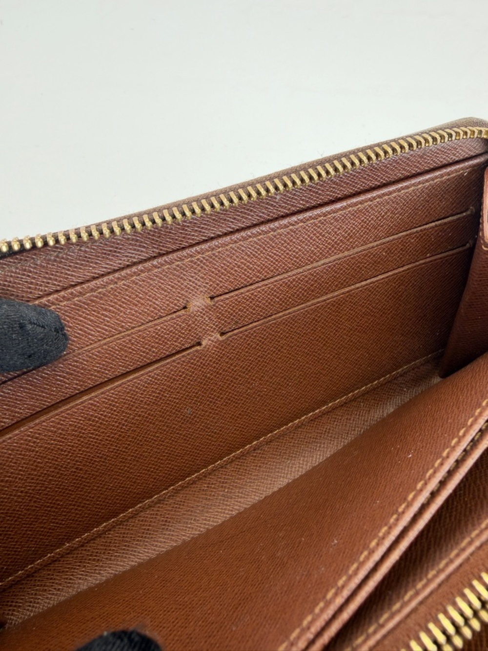Louis Vuitton Monogram Canvas Full Zip Wallet - Picture 12 of 15